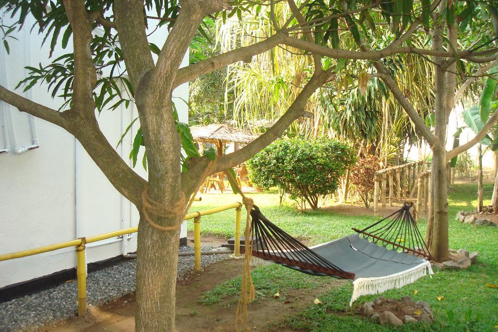 Blue Seas Guest House Dehiwala-Mount Lavinia Zewnętrze zdjęcie