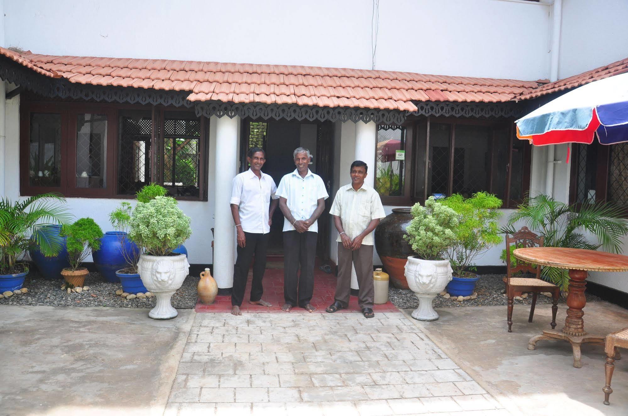 Blue Seas Guest House Dehiwala-Mount Lavinia Zewnętrze zdjęcie