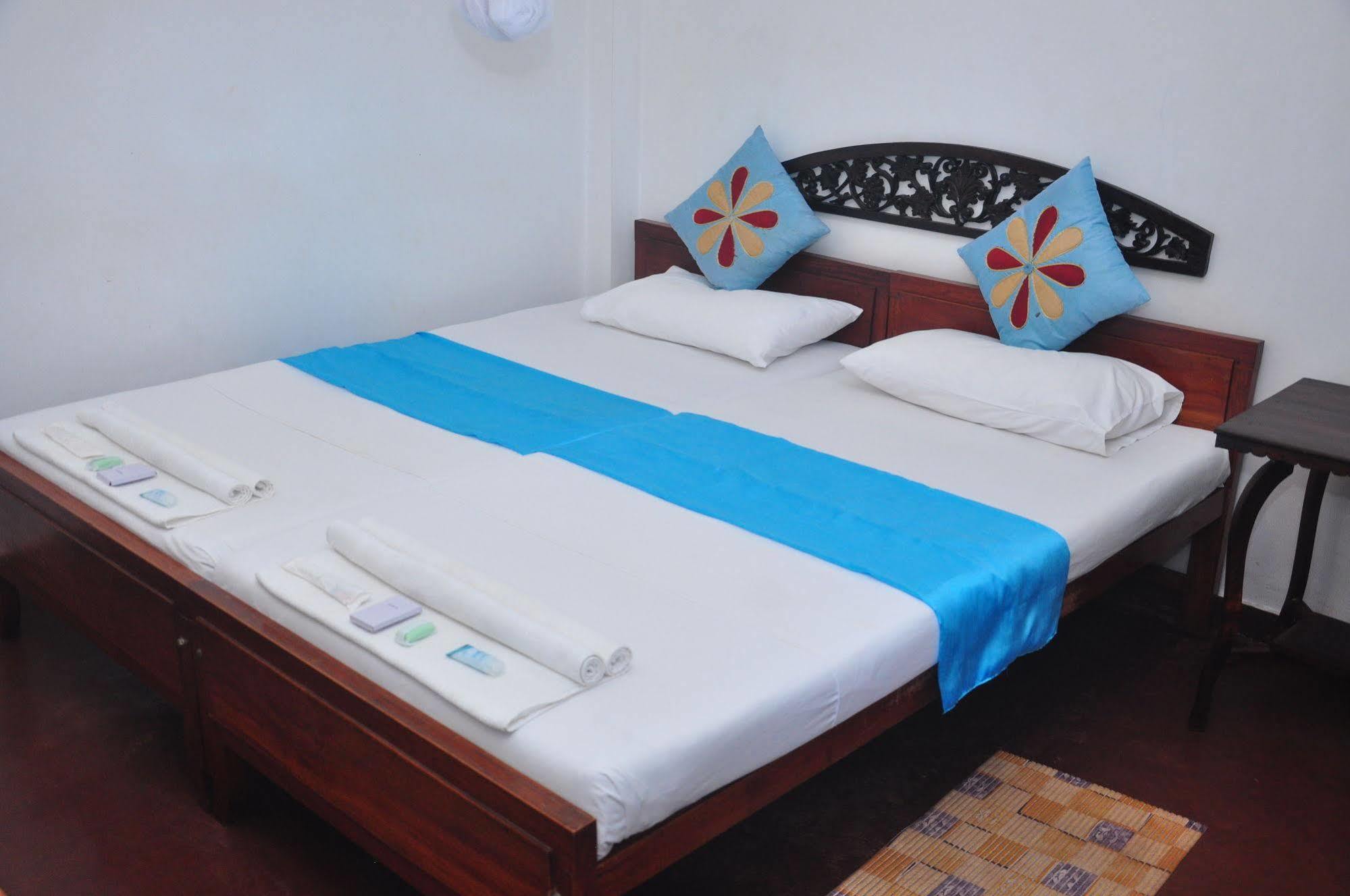 Blue Seas Guest House Dehiwala-Mount Lavinia Zewnętrze zdjęcie