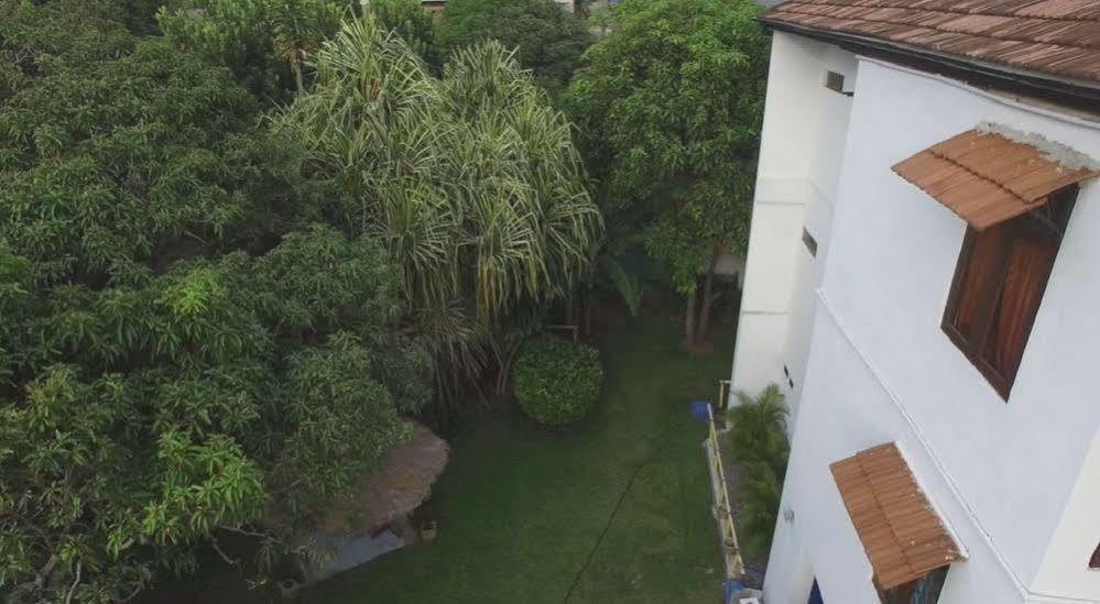 Blue Seas Guest House Dehiwala-Mount Lavinia Zewnętrze zdjęcie