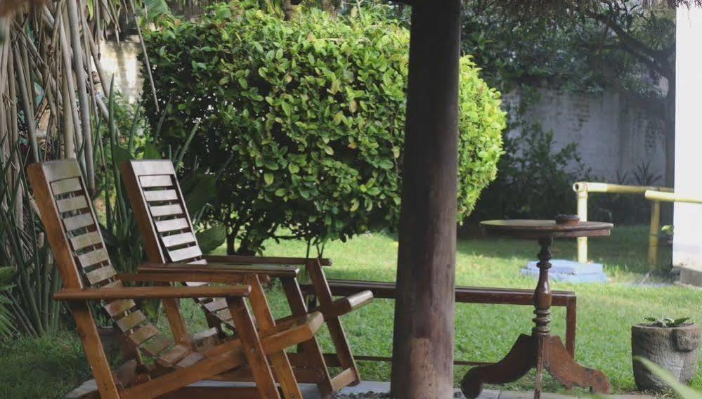 Blue Seas Guest House Dehiwala-Mount Lavinia Zewnętrze zdjęcie